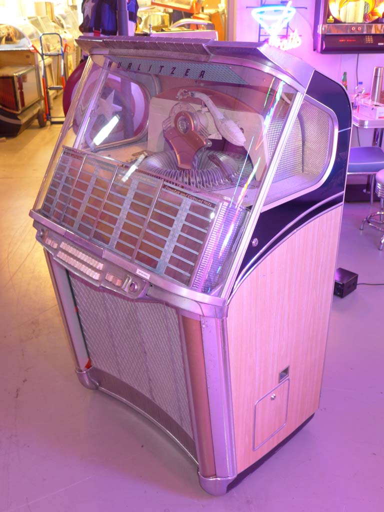 Blackforest Warehouse Online Shop Wurlitzer 2104 Jukebox