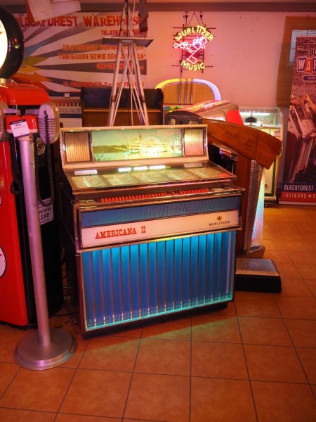 Blackforest Warehouse Online Shop - Wurlitzer 3200 Americana II Jukebox ...